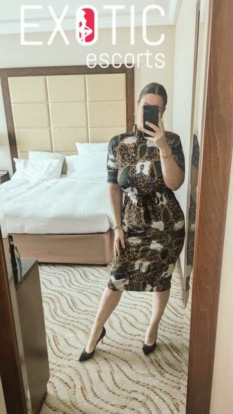 Khloé Roy — 7